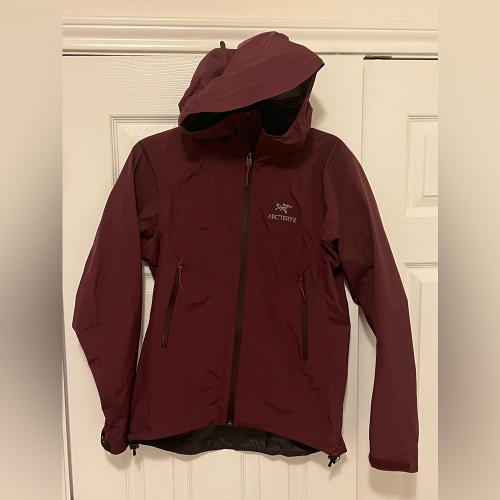 Purple Arcteryx Arc’teryx Women’s Jacket Gore-Tex Shell size Small